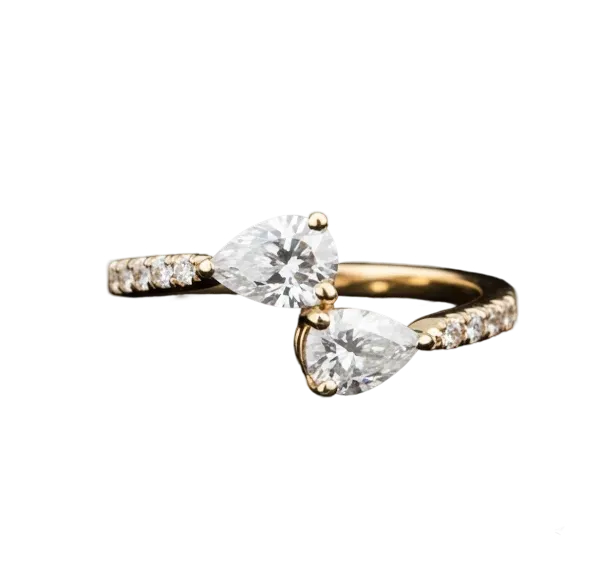 Pear-Cut Diamond Ring